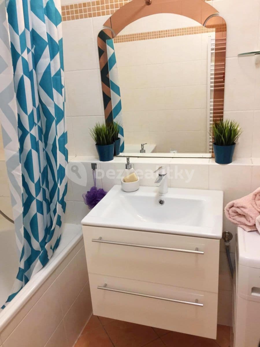 Prenájom bytu 2-izbový 63 m², K rybníku, Brno, Jihomoravský kraj Prenájom bytu 2-izbový 63 m², K rybníku, Brno, Jihomoravský kraj