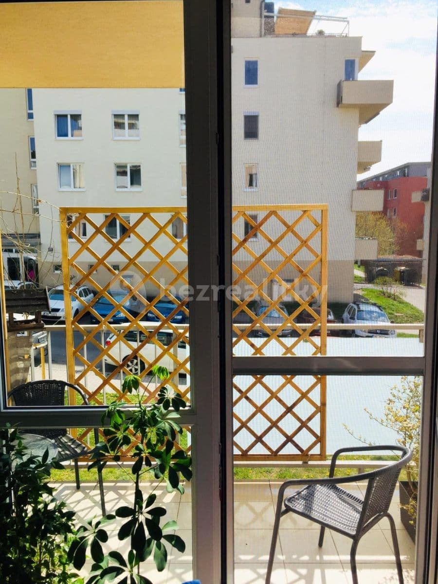 Prenájom bytu 2-izbový 63 m², K rybníku, Brno, Jihomoravský kraj Prenájom bytu 2-izbový 63 m², K rybníku, Brno, Jihomoravský kraj