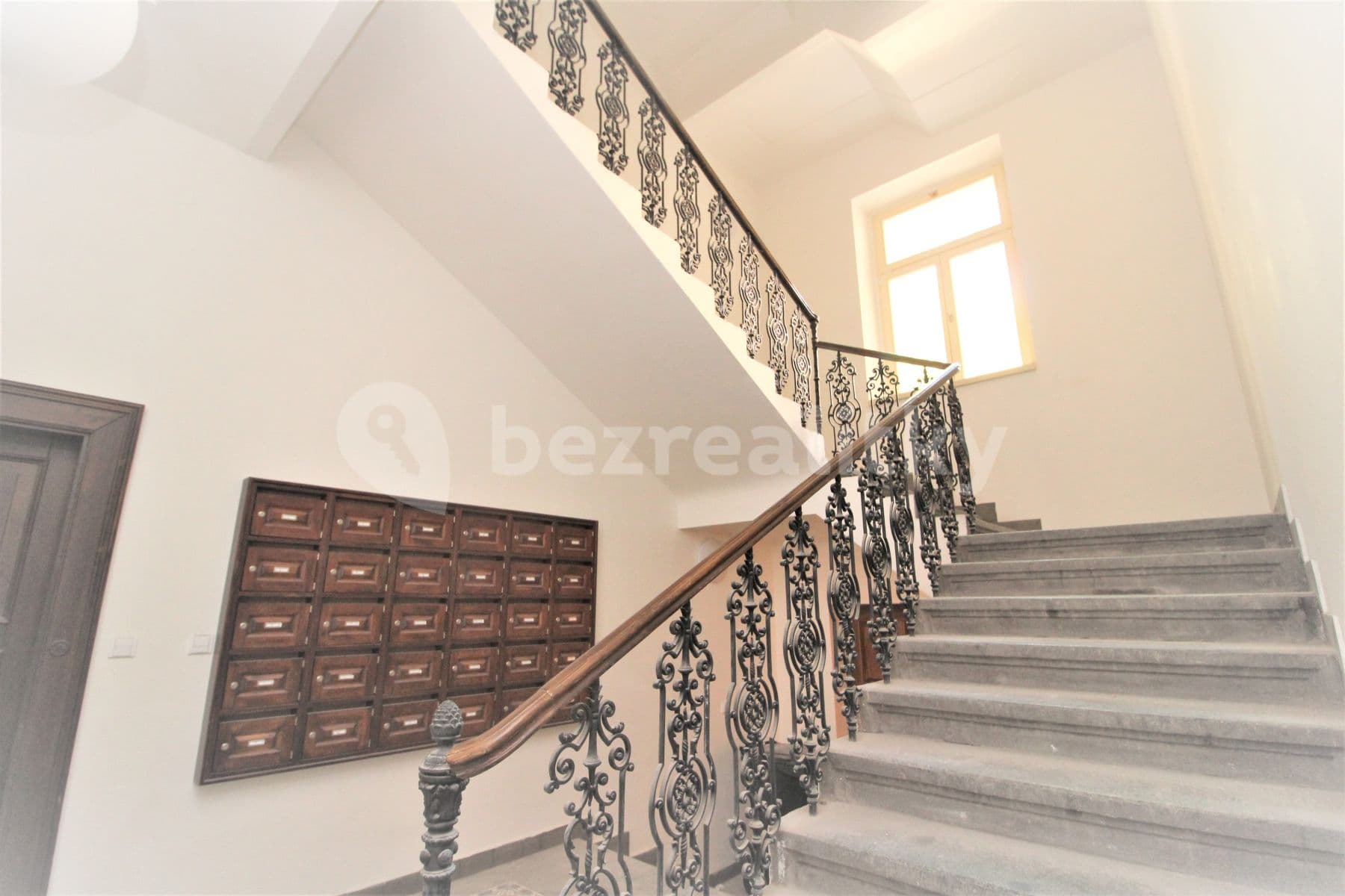 Prenájom bytu 2-izbový 47 m², Veverkova, Praha, Praha Prenájom bytu 2-izbový 47 m², Veverkova, Praha, Praha