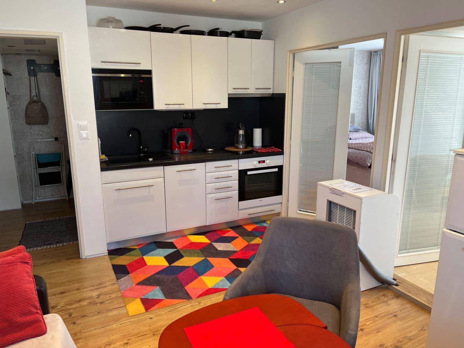Prenájom bytu 3-izbový 42 m², Molákova, Praha, Praha Prenájom bytu 3-izbový 42 m², Molákova, Praha, Praha