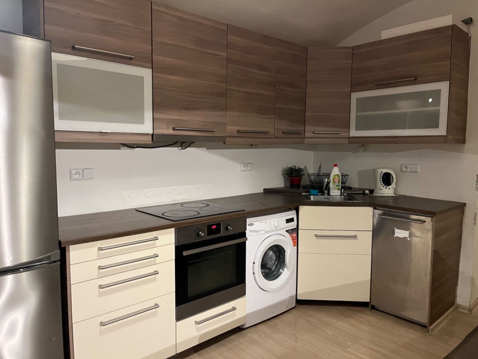 Prenájom bytu 2-izbový 41 m², Oldřichova, Praha, Praha Prenájom bytu 2-izbový 41 m², Oldřichova, Praha, Praha
