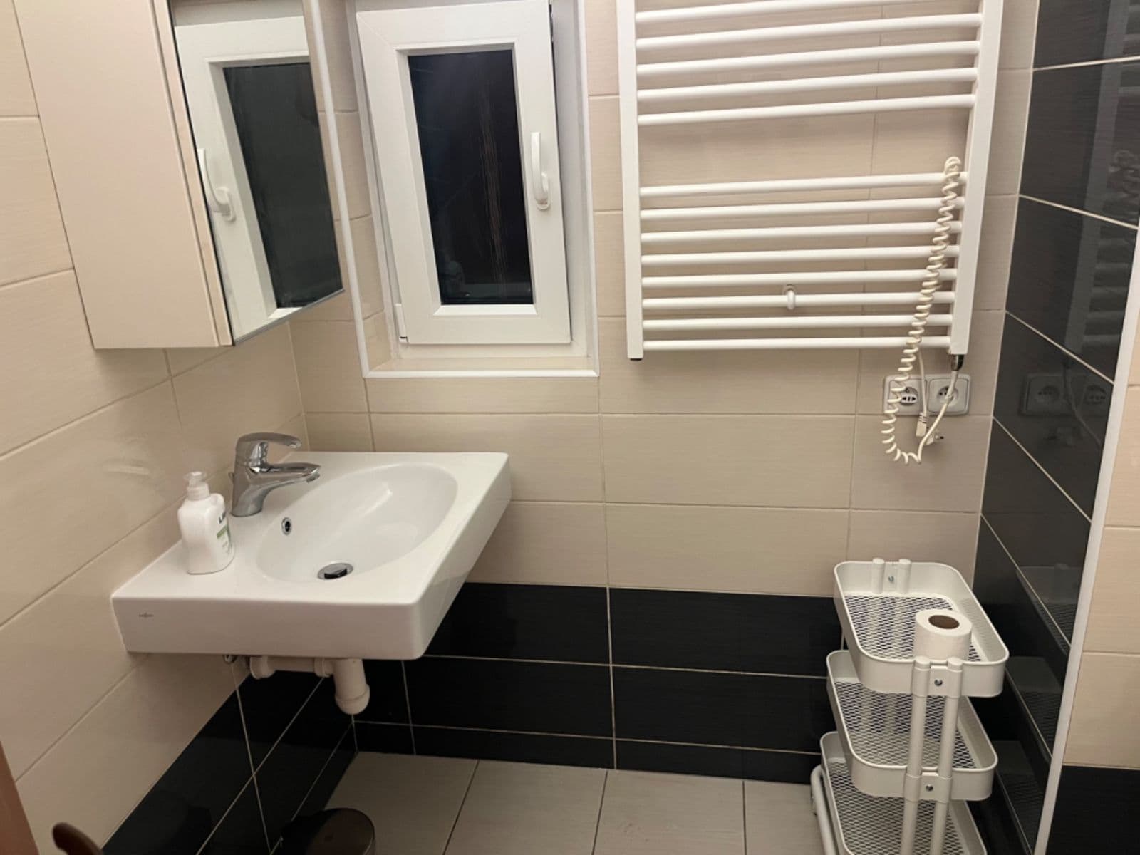 Prenájom bytu 2-izbový 41 m², Oldřichova, Praha, Praha Prenájom bytu 2-izbový 41 m², Oldřichova, Praha, Praha
