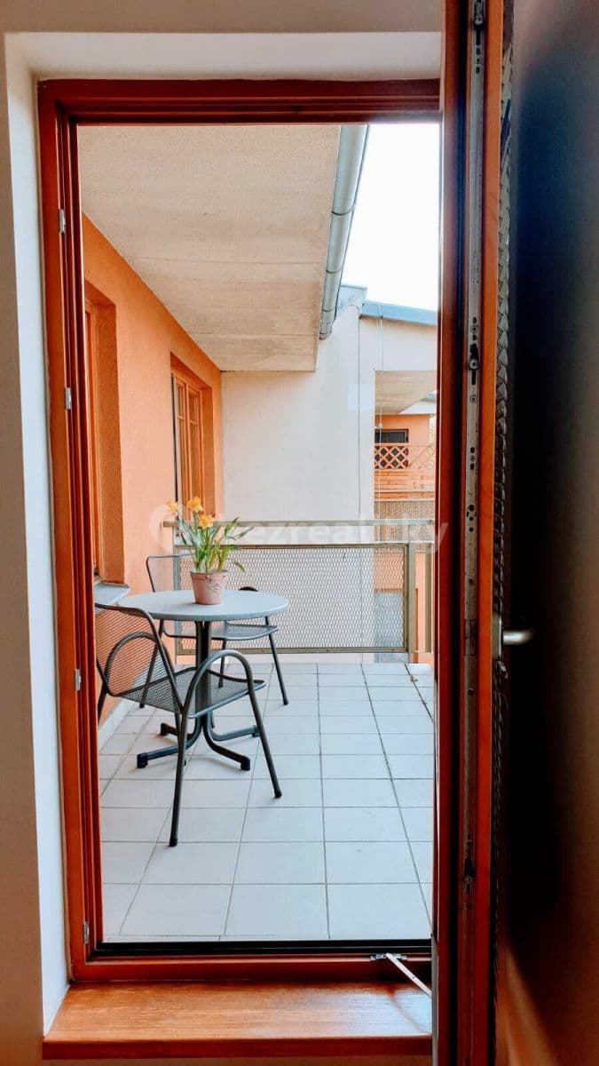 Prenájom bytu 2-izbový 58 m², Praha, Praha Prenájom bytu 2-izbový 58 m², Praha, Praha