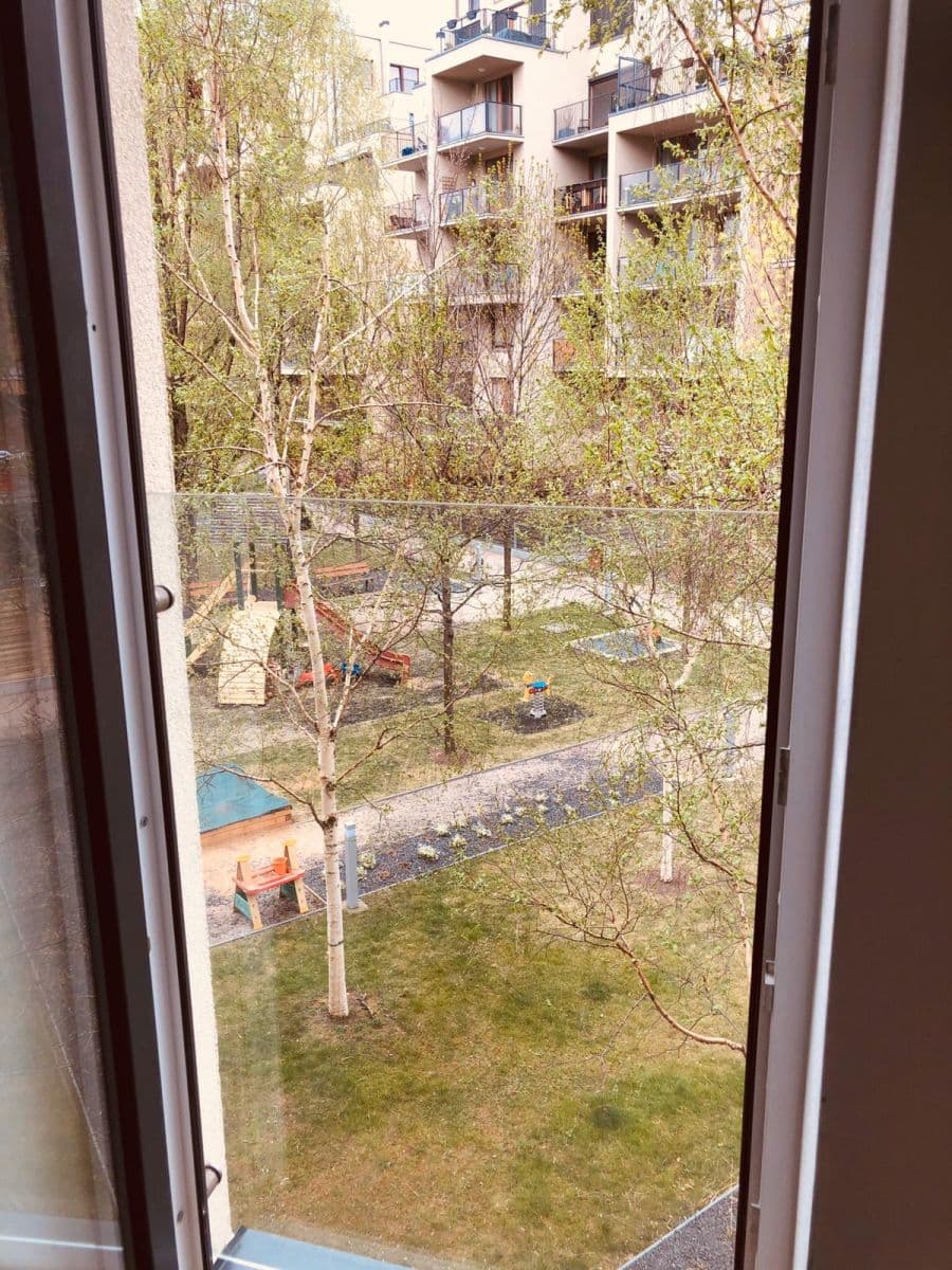 Prenájom bytu 1-izbový 37 m², Jankovcova, Praha, Praha Prenájom bytu 1-izbový 37 m², Jankovcova, Praha, Praha