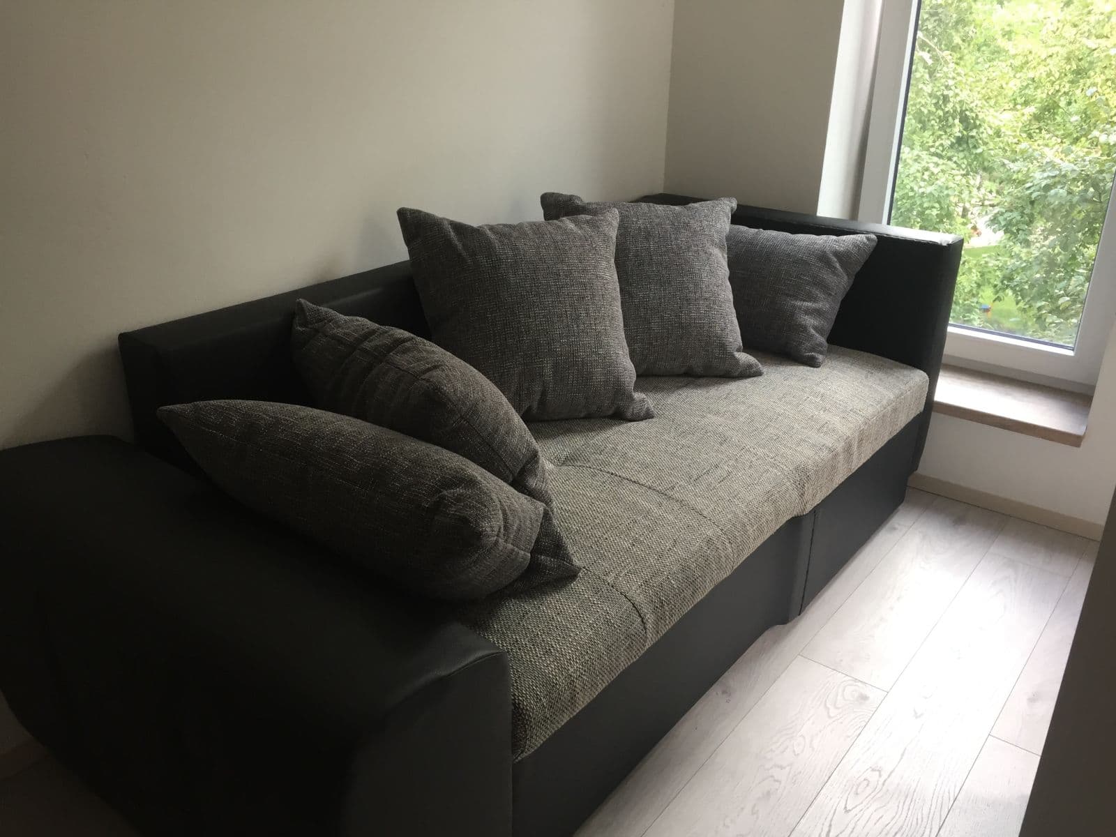 Prenájom bytu 1-izbový 37 m², Jankovcova, Praha, Praha Prenájom bytu 1-izbový 37 m², Jankovcova, Praha, Praha
