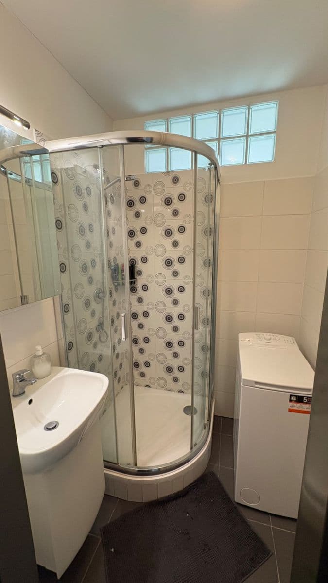 Prenájom bytu 2-izbový 56 m², Na Chodovci, Praha, Praha Prenájom bytu 2-izbový 56 m², Na Chodovci, Praha, Praha