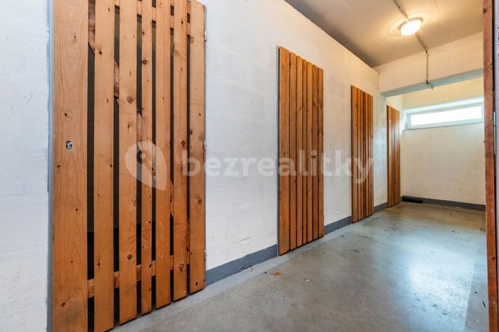 Prenájom bytu 1-izbový 33 m², Sicherova, Praha, Praha Prenájom bytu 1-izbový 33 m², Sicherova, Praha, Praha