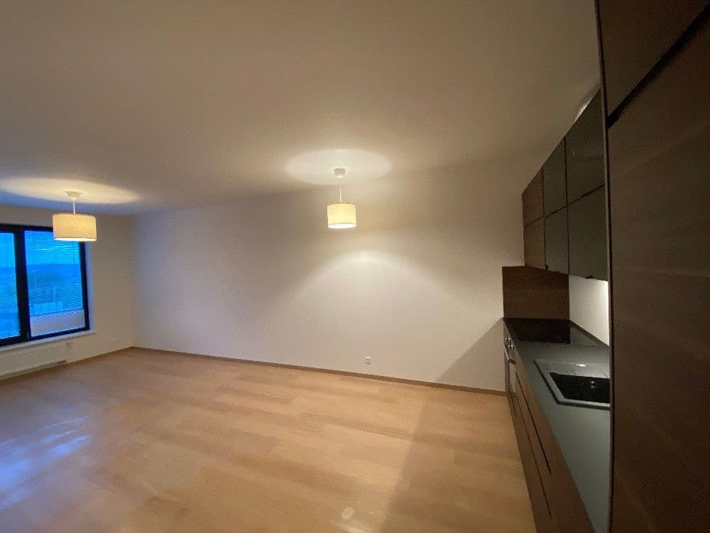 Prenájom bytu 2-izbový 58 m², Na Komořsku, Praha, Praha Prenájom bytu 2-izbový 58 m², Na Komořsku, Praha, Praha