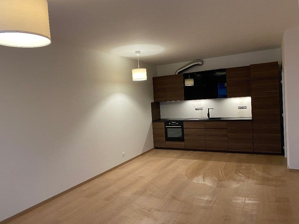 Prenájom bytu 2-izbový 58 m², Na Komořsku, Praha, Praha Prenájom bytu 2-izbový 58 m², Na Komořsku, Praha, Praha