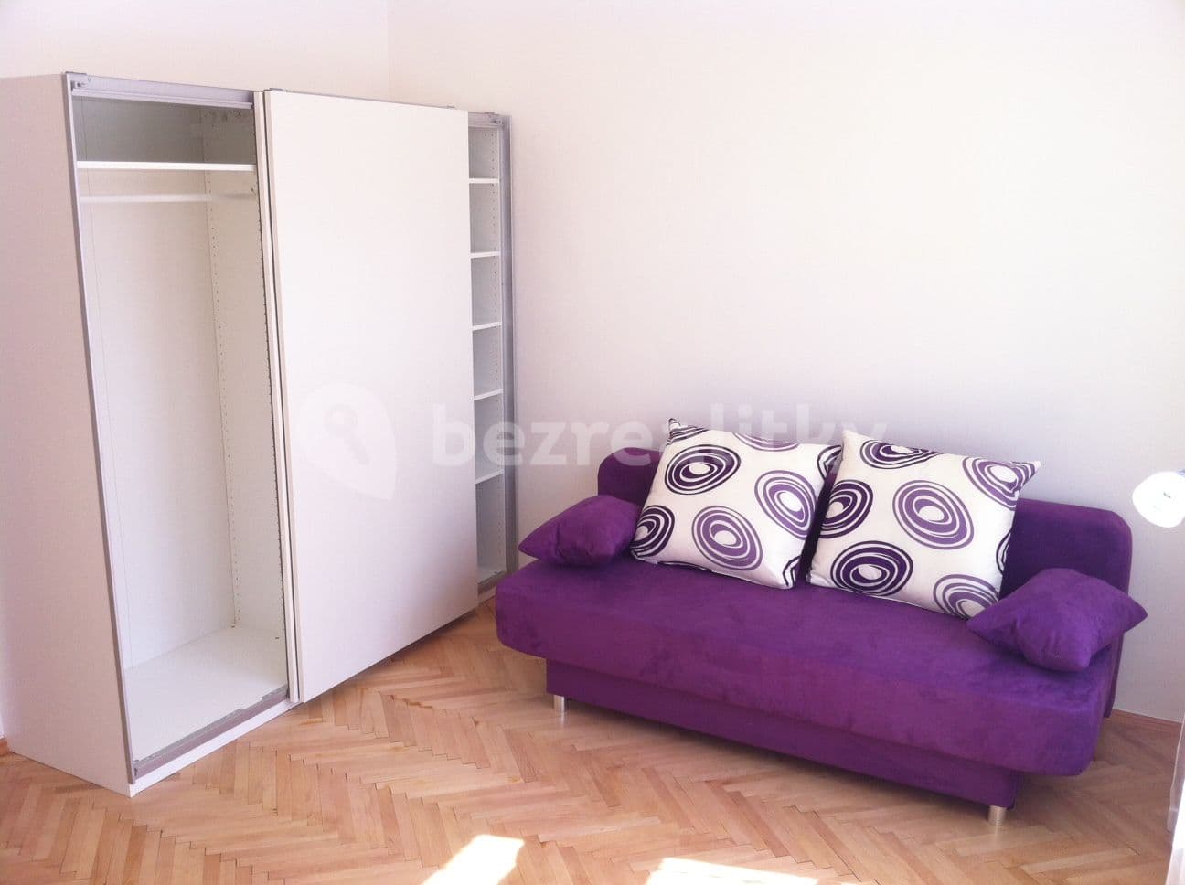 Prenájom bytu 1-izbový 26 m², Slezská, Praha, Praha Prenájom bytu 1-izbový 26 m², Slezská, Praha, Praha