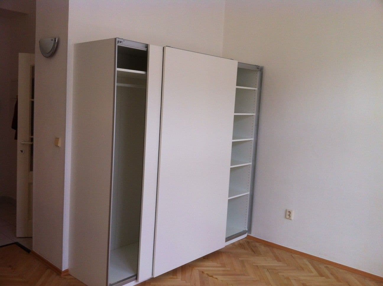 Prenájom bytu 1-izbový 26 m², Slezská, Praha, Praha Prenájom bytu 1-izbový 26 m², Slezská, Praha, Praha