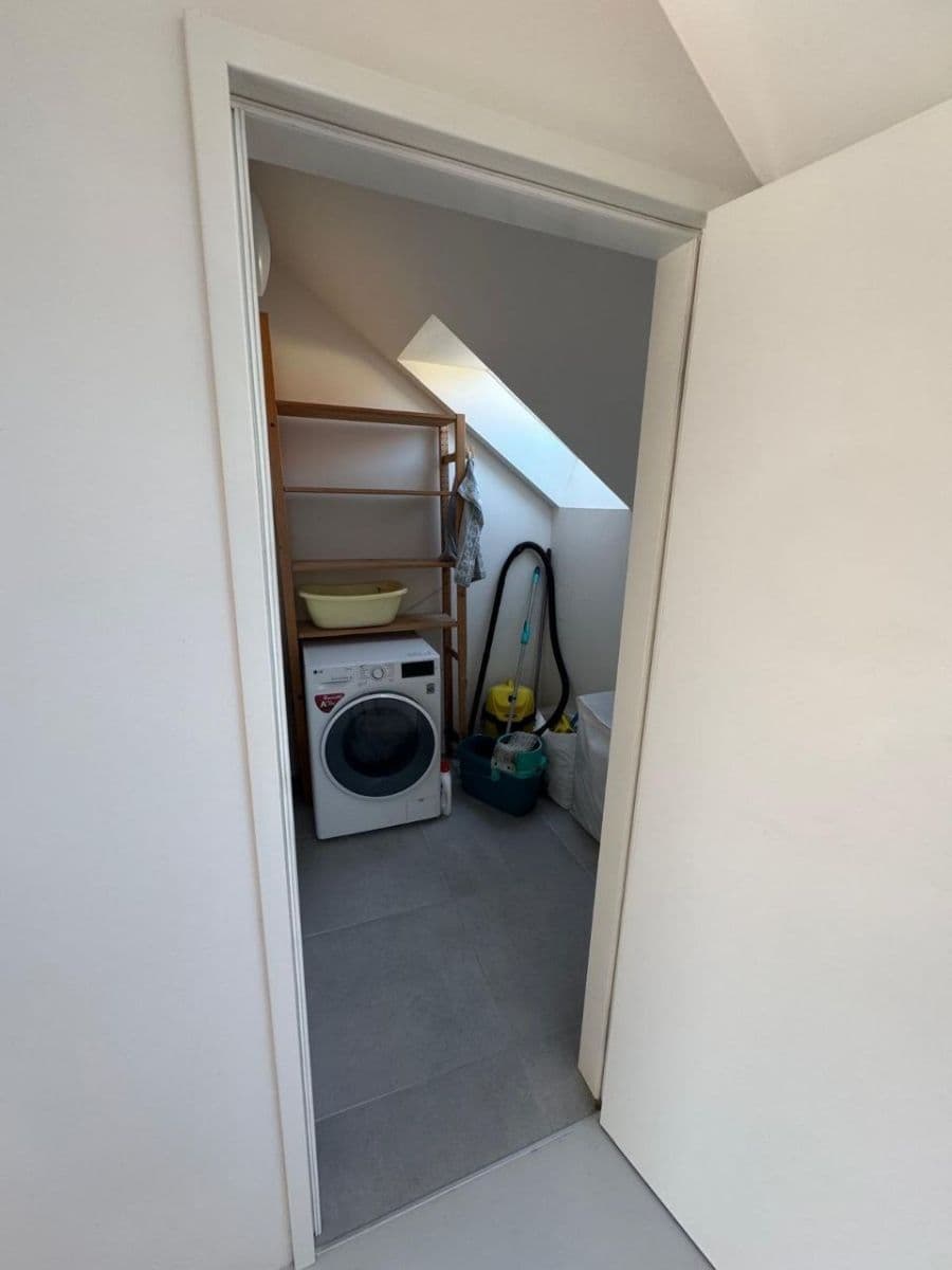 Prenájom bytu 2-izbový 85 m², Jeronýmova, Praha, Praha Prenájom bytu 2-izbový 85 m², Jeronýmova, Praha, Praha