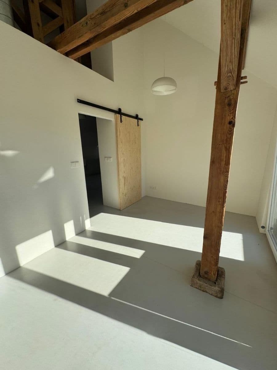 Prenájom bytu 2-izbový 85 m², Jeronýmova, Praha, Praha Prenájom bytu 2-izbový 85 m², Jeronýmova, Praha, Praha