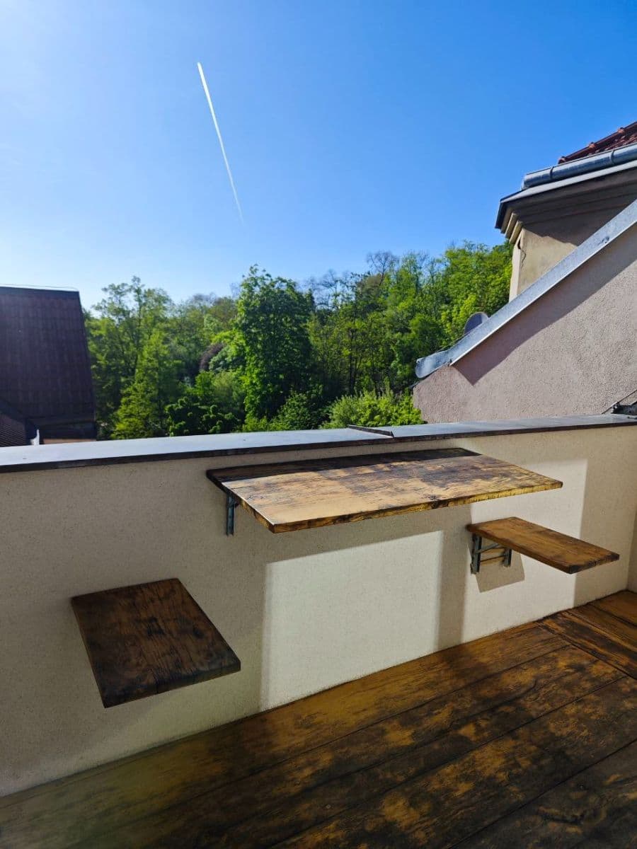 Prenájom bytu 2-izbový 85 m², Jeronýmova, Praha, Praha Prenájom bytu 2-izbový 85 m², Jeronýmova, Praha, Praha