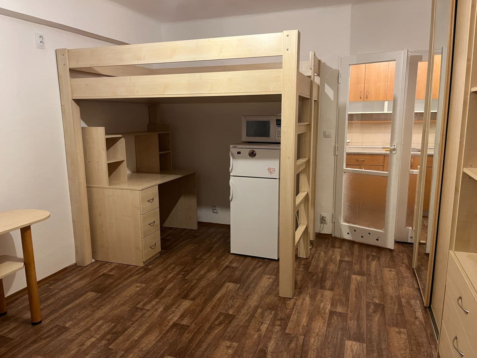 Prenájom bytu 1-izbový 22 m², Evropská, Praha, Praha Prenájom bytu 1-izbový 22 m², Evropská, Praha, Praha