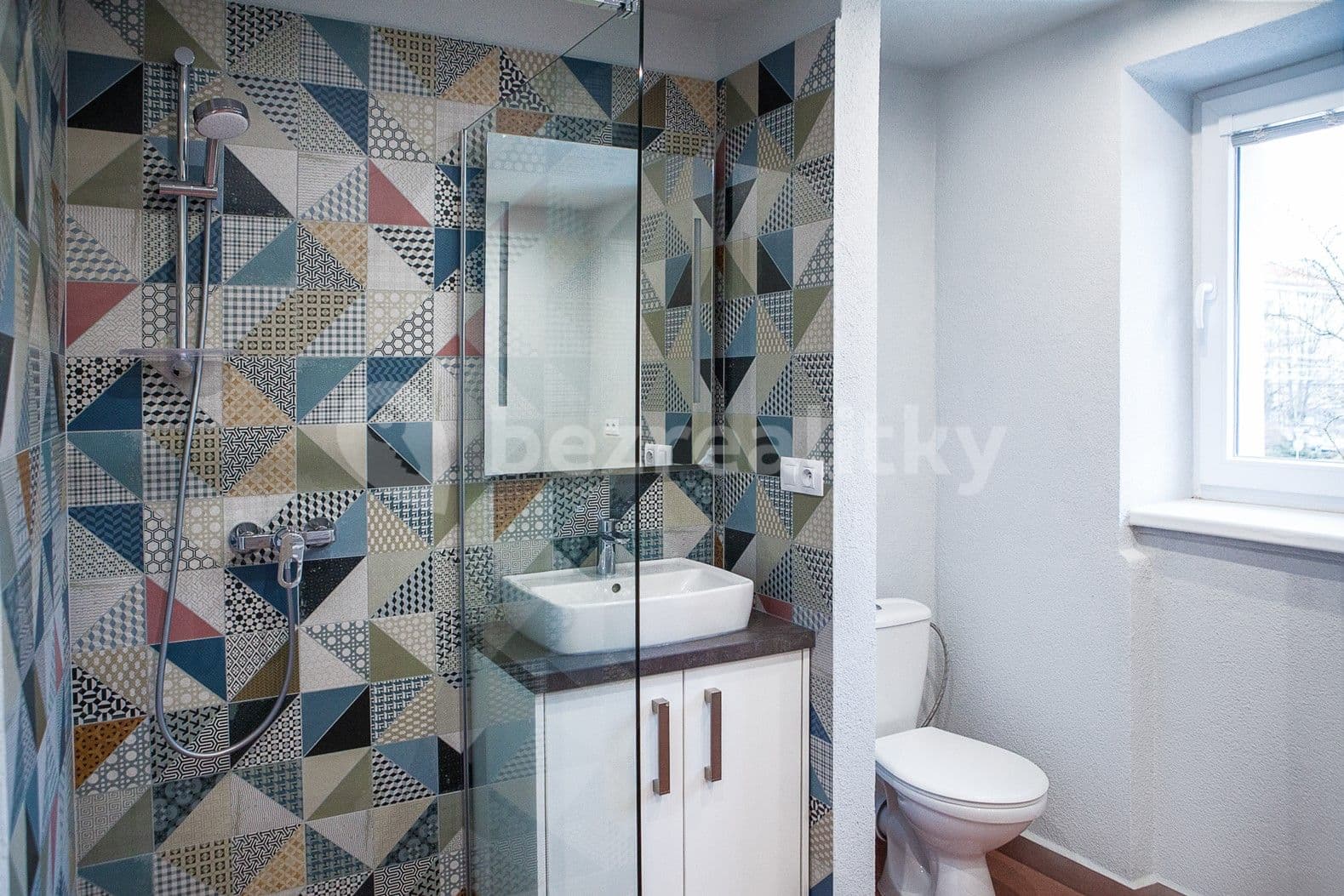 Prenájom bytu 2-izbový 51 m², Vrchlického, Jihlava, Kraj Vysočina Prenájom bytu 2-izbový 51 m², Vrchlického, Jihlava, Kraj Vysočina