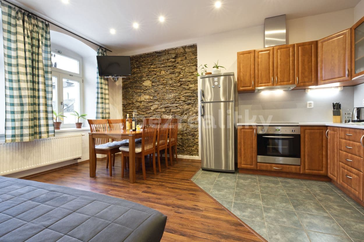 Prenájom bytu 3-izbový 60 m², Náměstí, Kašperské Hory, Plzeňský kraj Prenájom bytu 3-izbový 60 m², Náměstí, Kašperské Hory, Plzeňský kraj