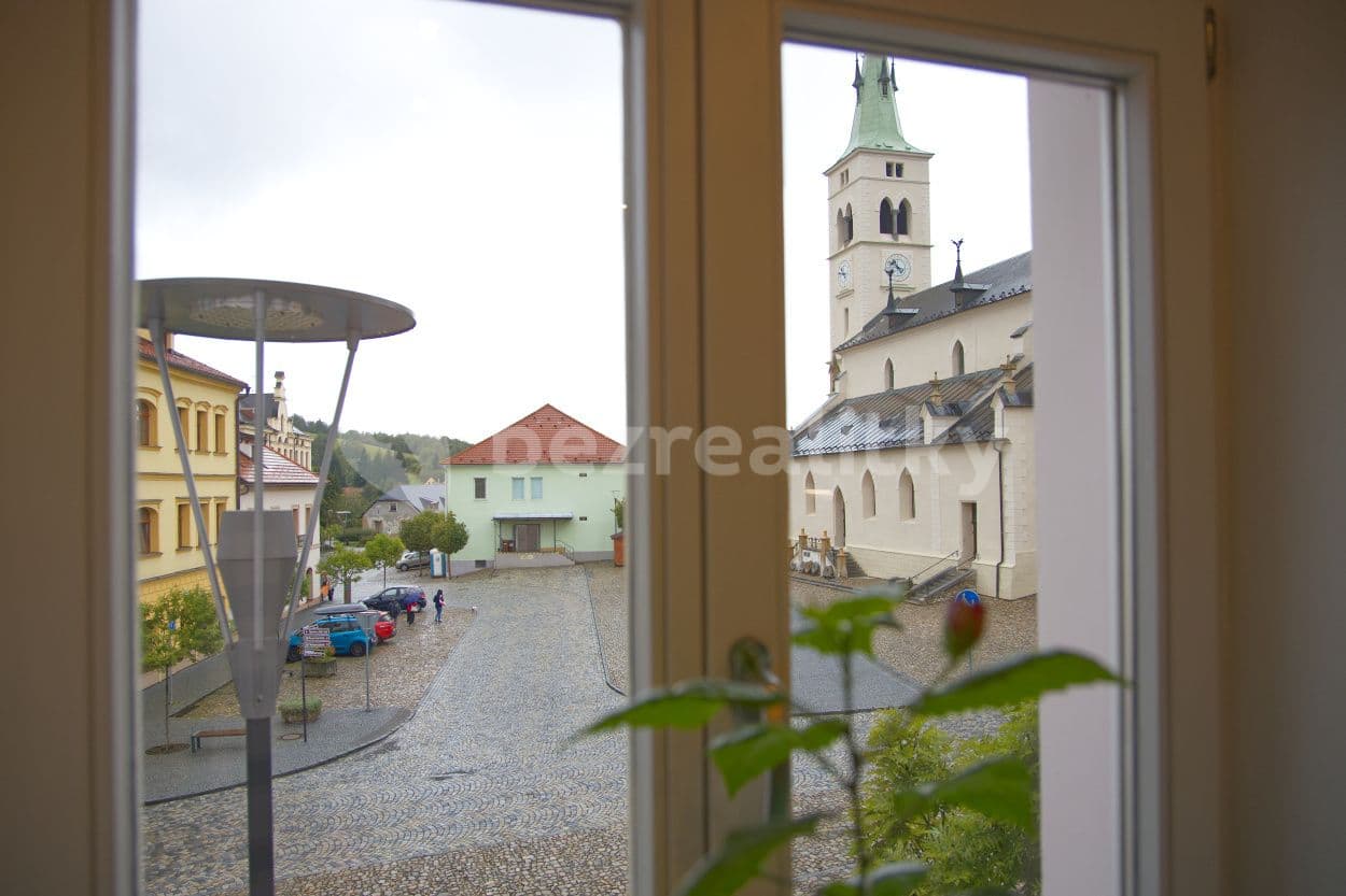 Prenájom bytu 3-izbový 60 m², Náměstí, Kašperské Hory, Plzeňský kraj Prenájom bytu 3-izbový 60 m², Náměstí, Kašperské Hory, Plzeňský kraj