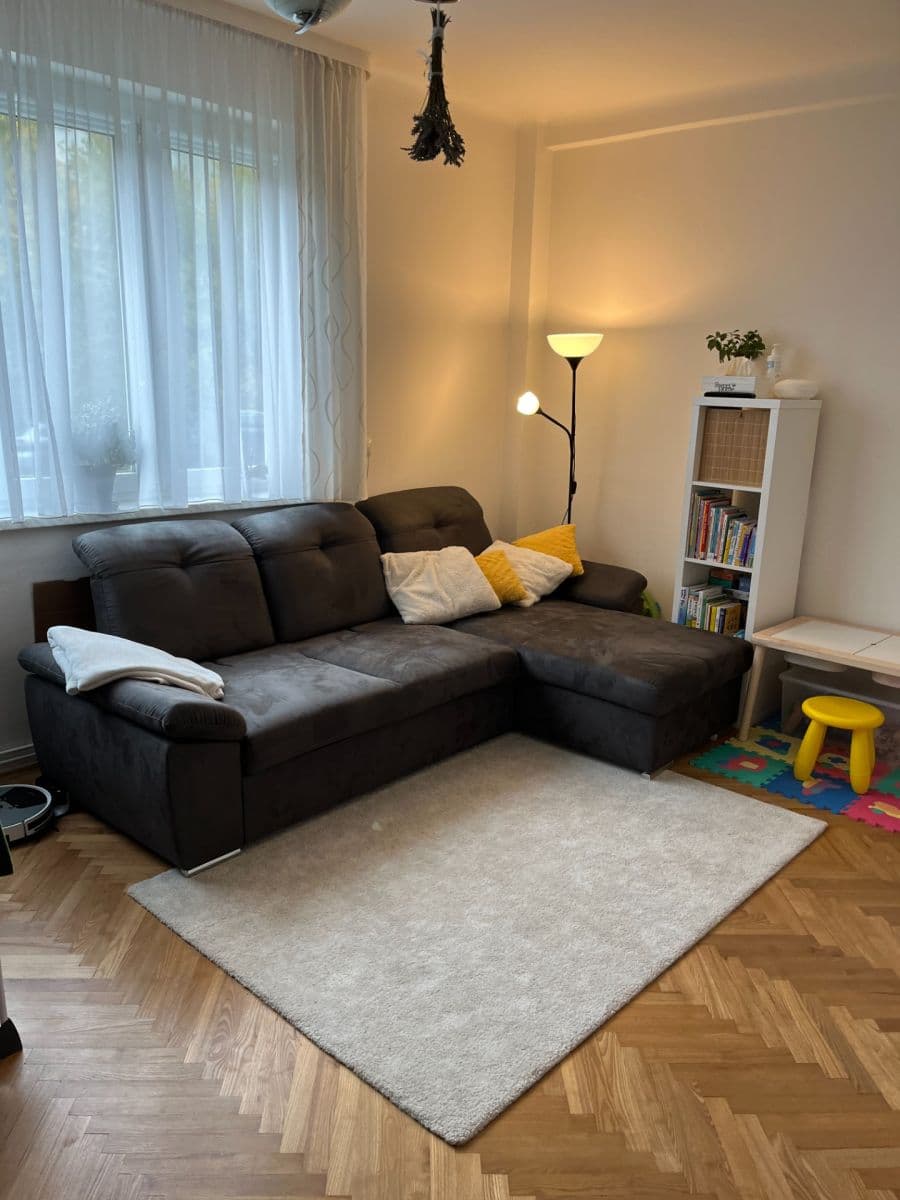 Prenájom bytu 2-izbový 44 m², U Nových domů Ⅰ, Praha, Praha Prenájom bytu 2-izbový 44 m², U Nových domů Ⅰ, Praha, Praha