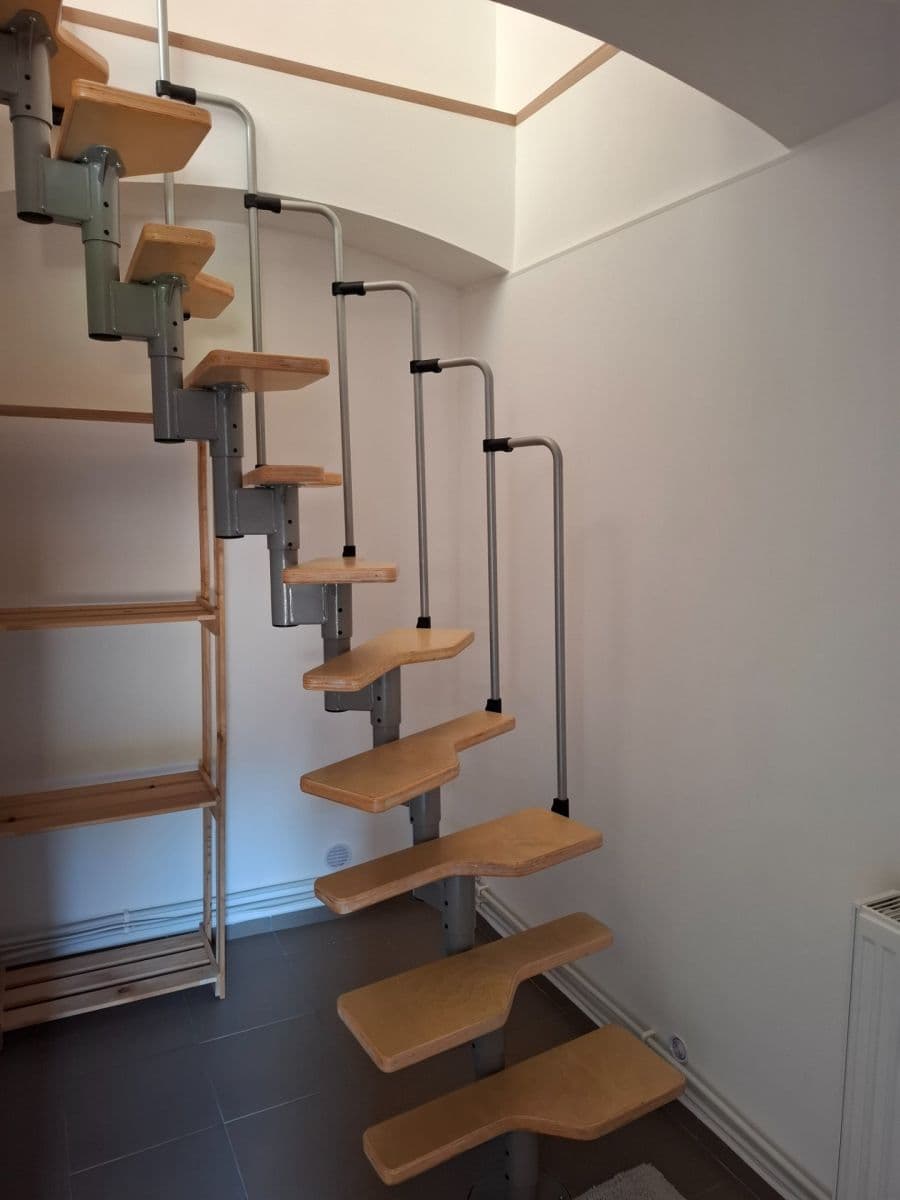 Prenájom bytu 2-izbový 35 m², Na Návsi, Čestlice, Středočeský kraj Prenájom bytu 2-izbový 35 m², Na Návsi, Čestlice, Středočeský kraj