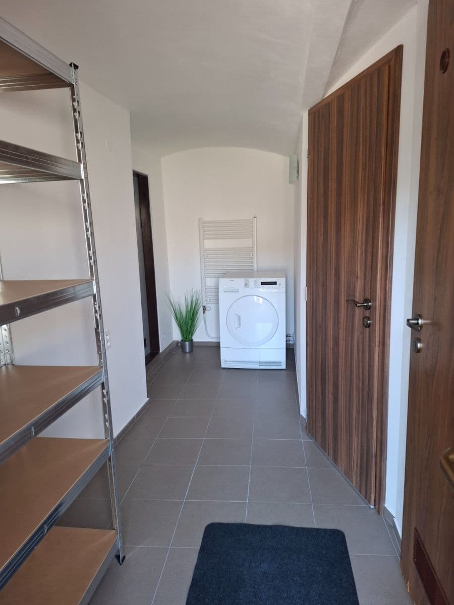 Prenájom bytu 2-izbový 35 m², Na Návsi, Čestlice, Středočeský kraj Prenájom bytu 2-izbový 35 m², Na Návsi, Čestlice, Středočeský kraj