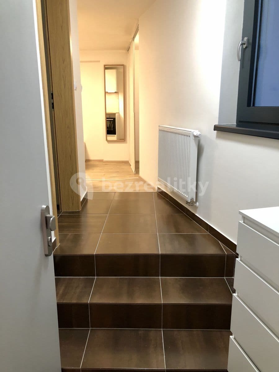 Prenájom bytu 2-izbový 41 m², Rostislavova, Praha, Praha Prenájom bytu 2-izbový 41 m², Rostislavova, Praha, Praha