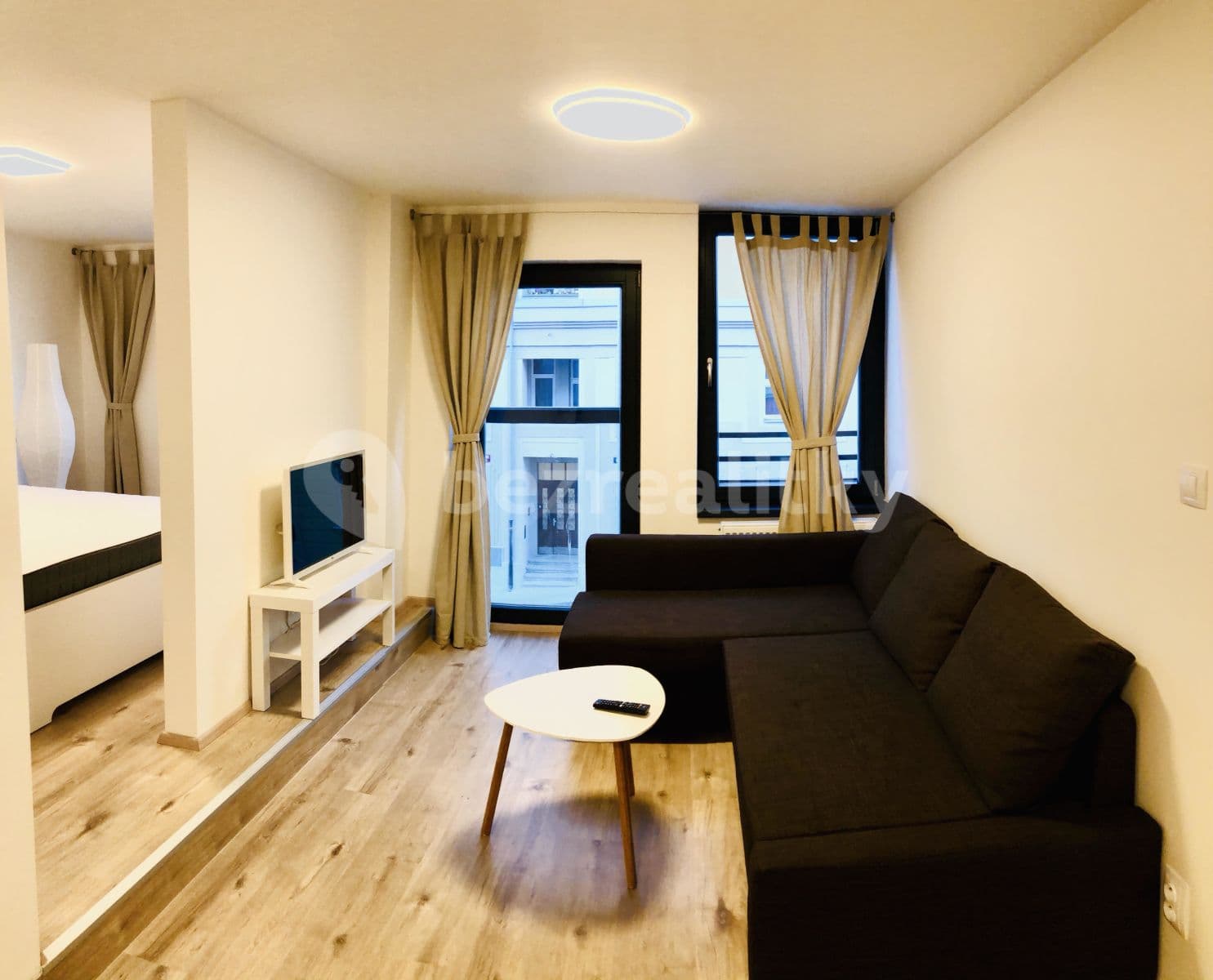 Prenájom bytu 2-izbový 41 m², Rostislavova, Praha, Praha Prenájom bytu 2-izbový 41 m², Rostislavova, Praha, Praha