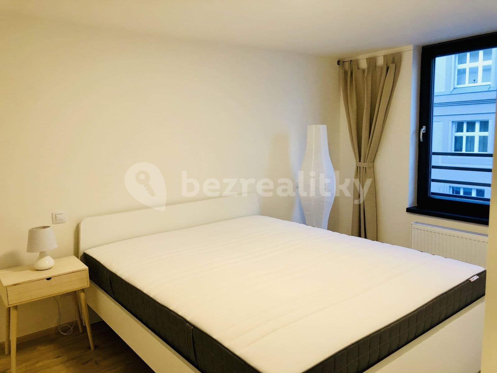 Prenájom bytu 2-izbový 41 m², Rostislavova, Praha, Praha Prenájom bytu 2-izbový 41 m², Rostislavova, Praha, Praha