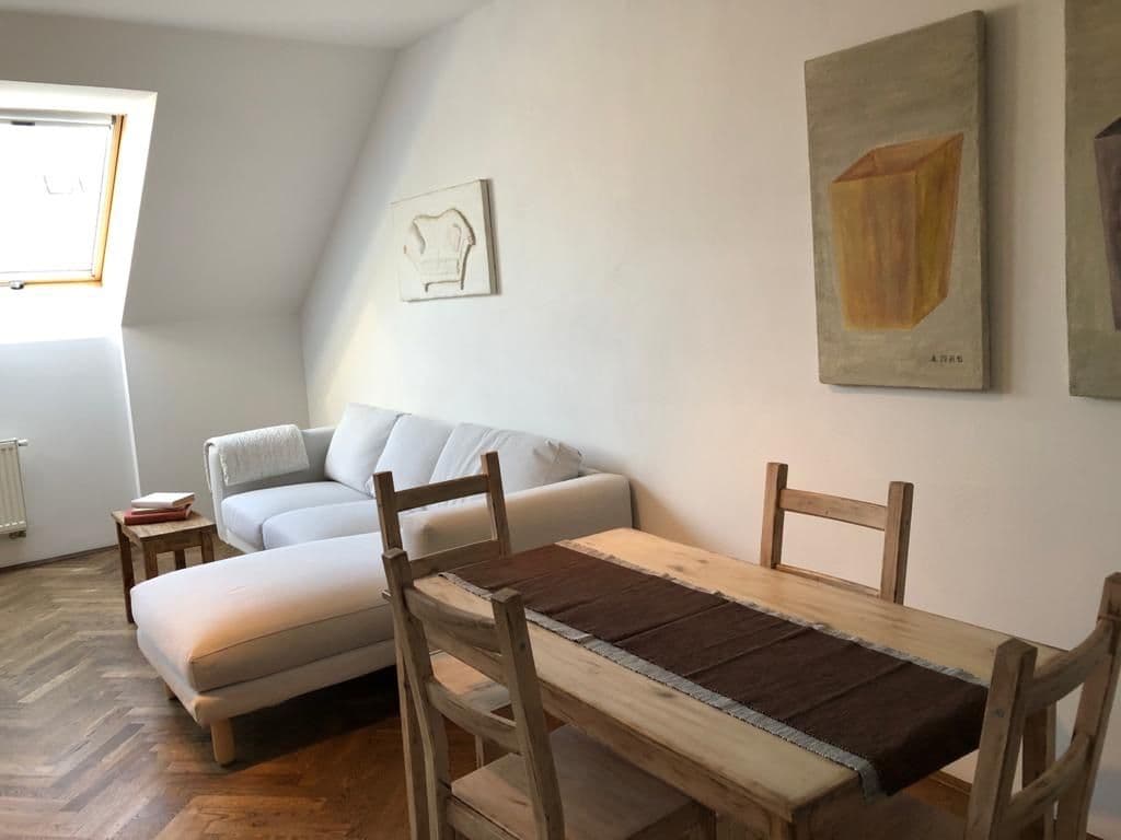 Prenájom bytu 2-izbový 64 m², Na Plzeňce, Praha, Praha Prenájom bytu 2-izbový 64 m², Na Plzeňce, Praha, Praha