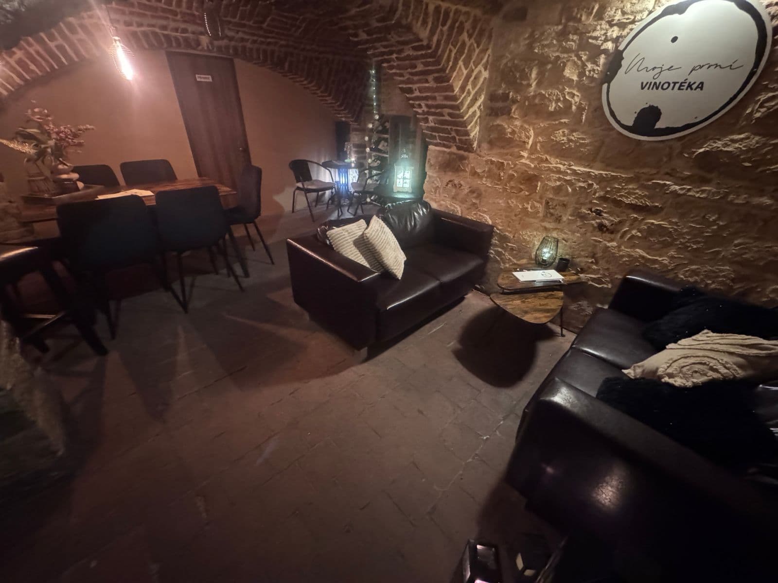 Prenájom nebytového priestoru 85 m², Štítného, Praha, Praha Prenájom nebytového priestoru 85 m², Štítného, Praha, Praha