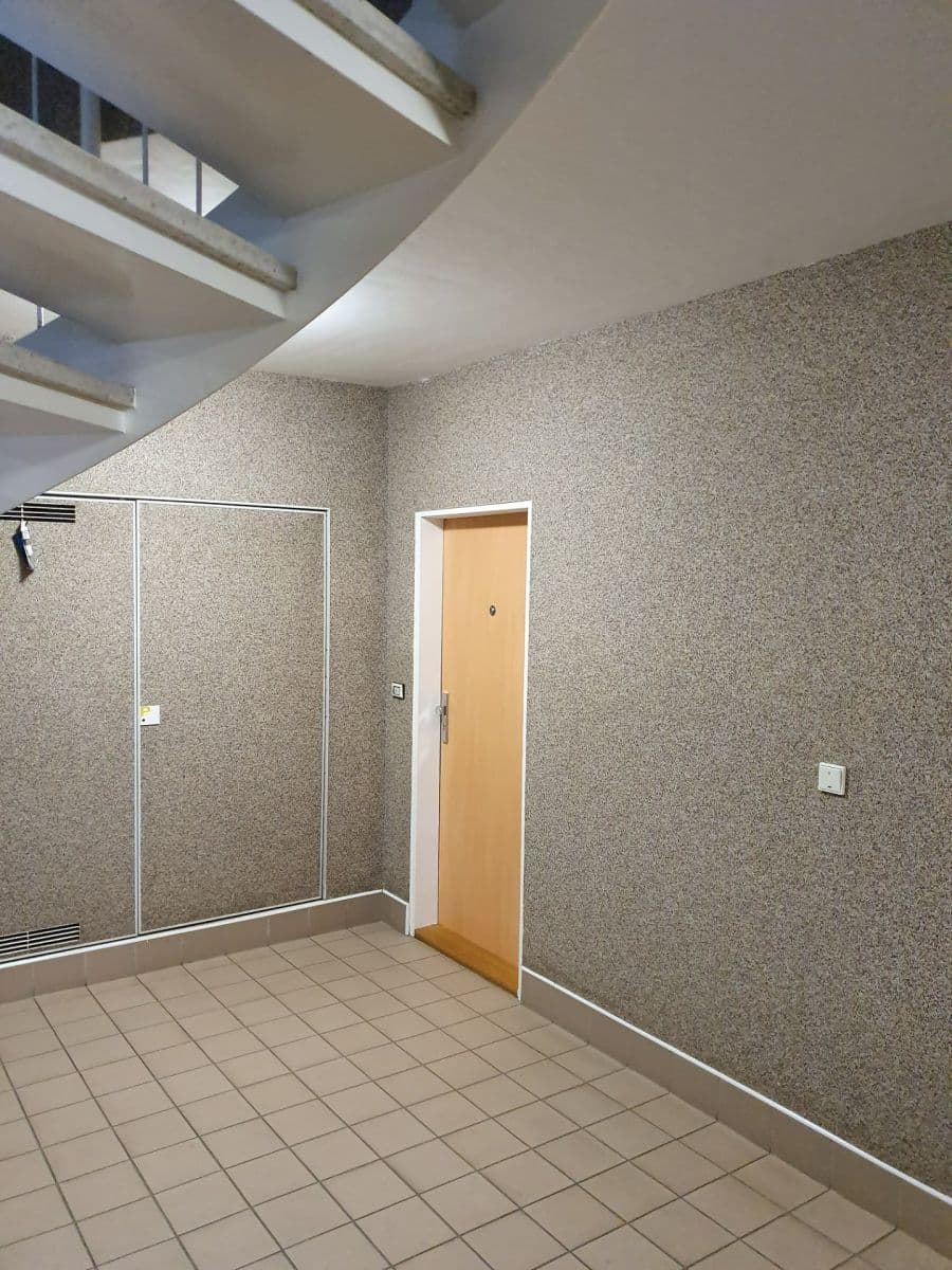 Prenájom bytu 2-izbový 69 m², U Kříže, Praha, Praha Prenájom bytu 2-izbový 69 m², U Kříže, Praha, Praha