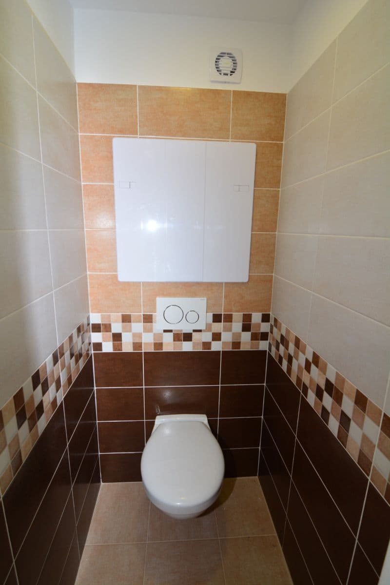 Prenájom bytu 1-izbový 33 m², Akátová, Praha, Praha Prenájom bytu 1-izbový 33 m², Akátová, Praha, Praha