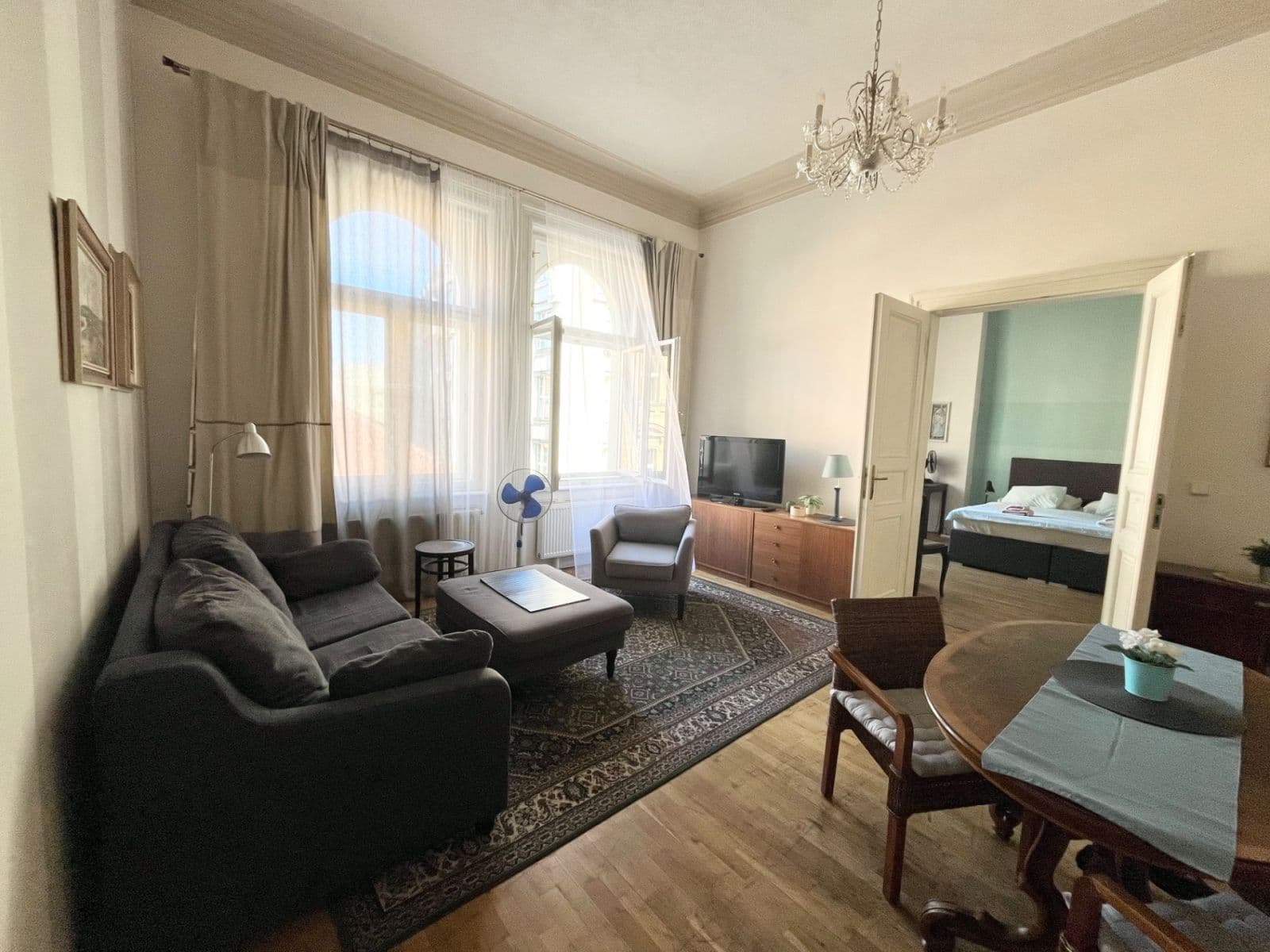 Prenájom bytu 2-izbový 75 m², Jungmannova, Praha, Praha Prenájom bytu 2-izbový 75 m², Jungmannova, Praha, Praha