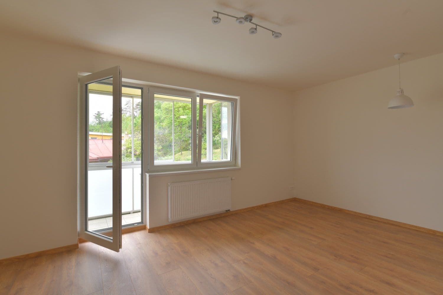 Prenájom bytu 1-izbový 38 m², U plynárny, Praha, Praha Prenájom bytu 1-izbový 38 m², U plynárny, Praha, Praha