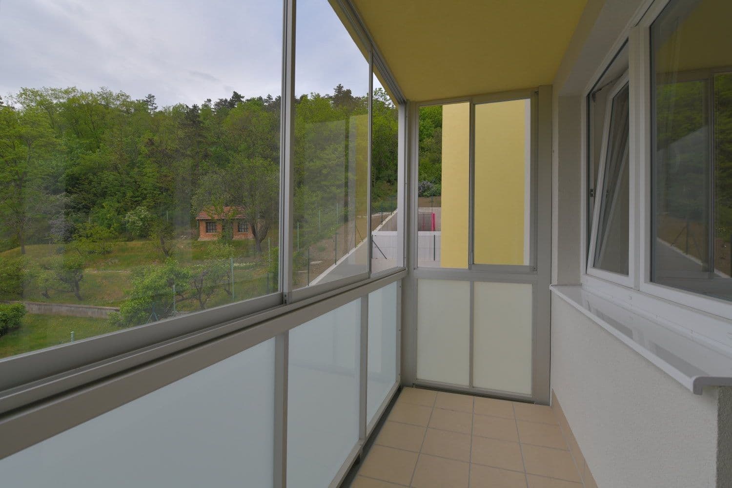 Prenájom bytu 1-izbový 38 m², U plynárny, Praha, Praha Prenájom bytu 1-izbový 38 m², U plynárny, Praha, Praha