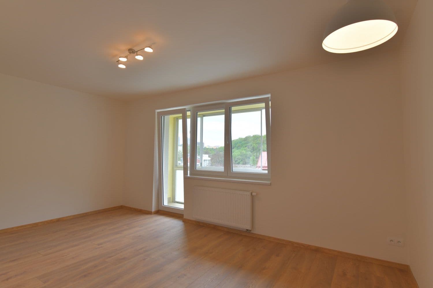 Prenájom bytu 1-izbový 38 m², U plynárny, Praha, Praha Prenájom bytu 1-izbový 38 m², U plynárny, Praha, Praha