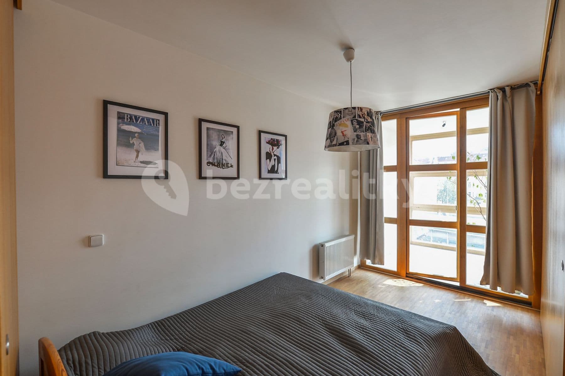 Prenájom bytu 1-izbový 63 m², Tomkova, Praha, Praha Prenájom bytu 1-izbový 63 m², Tomkova, Praha, Praha