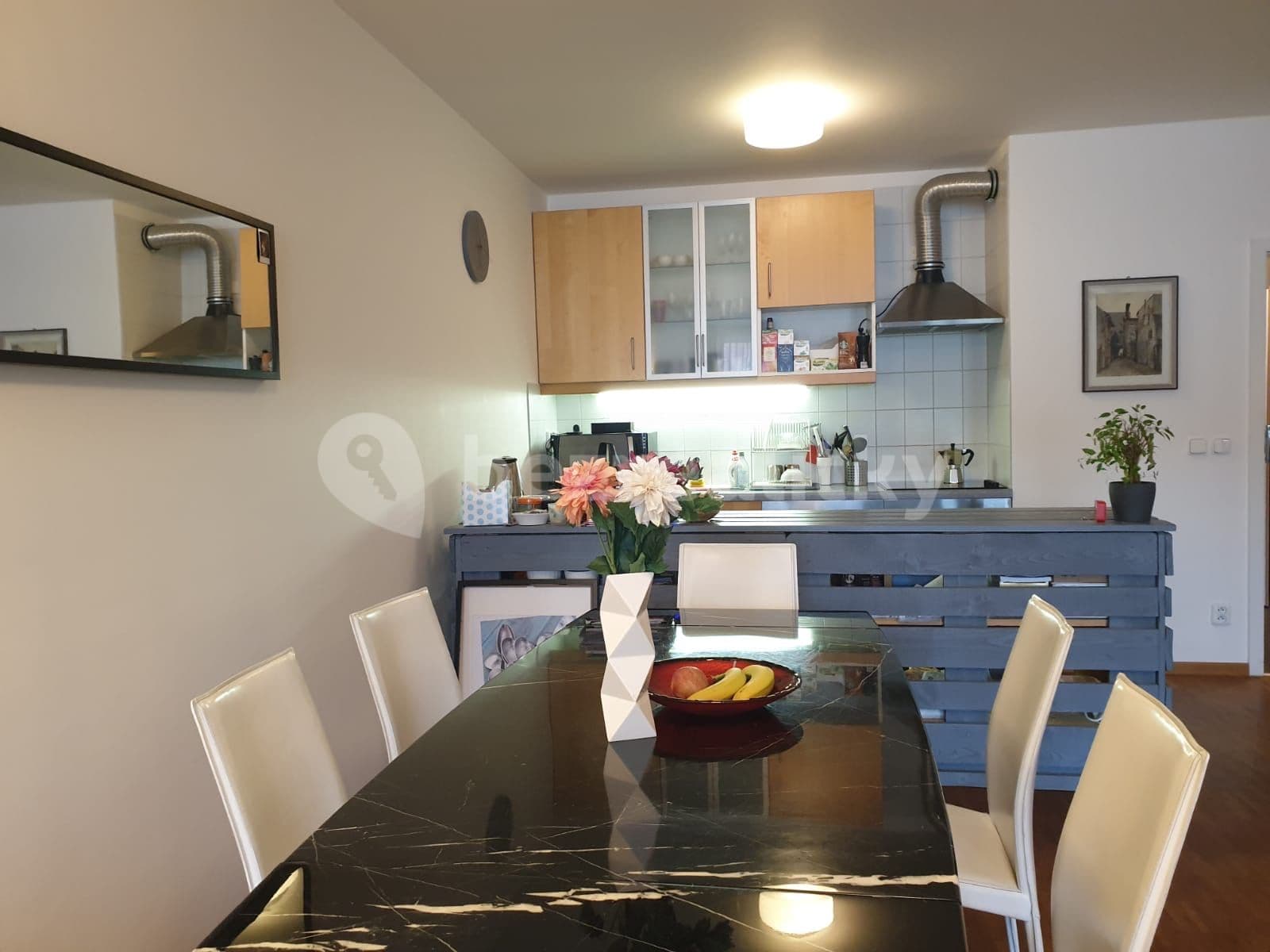 Prenájom bytu 1-izbový 63 m², Tomkova, Praha, Praha Prenájom bytu 1-izbový 63 m², Tomkova, Praha, Praha