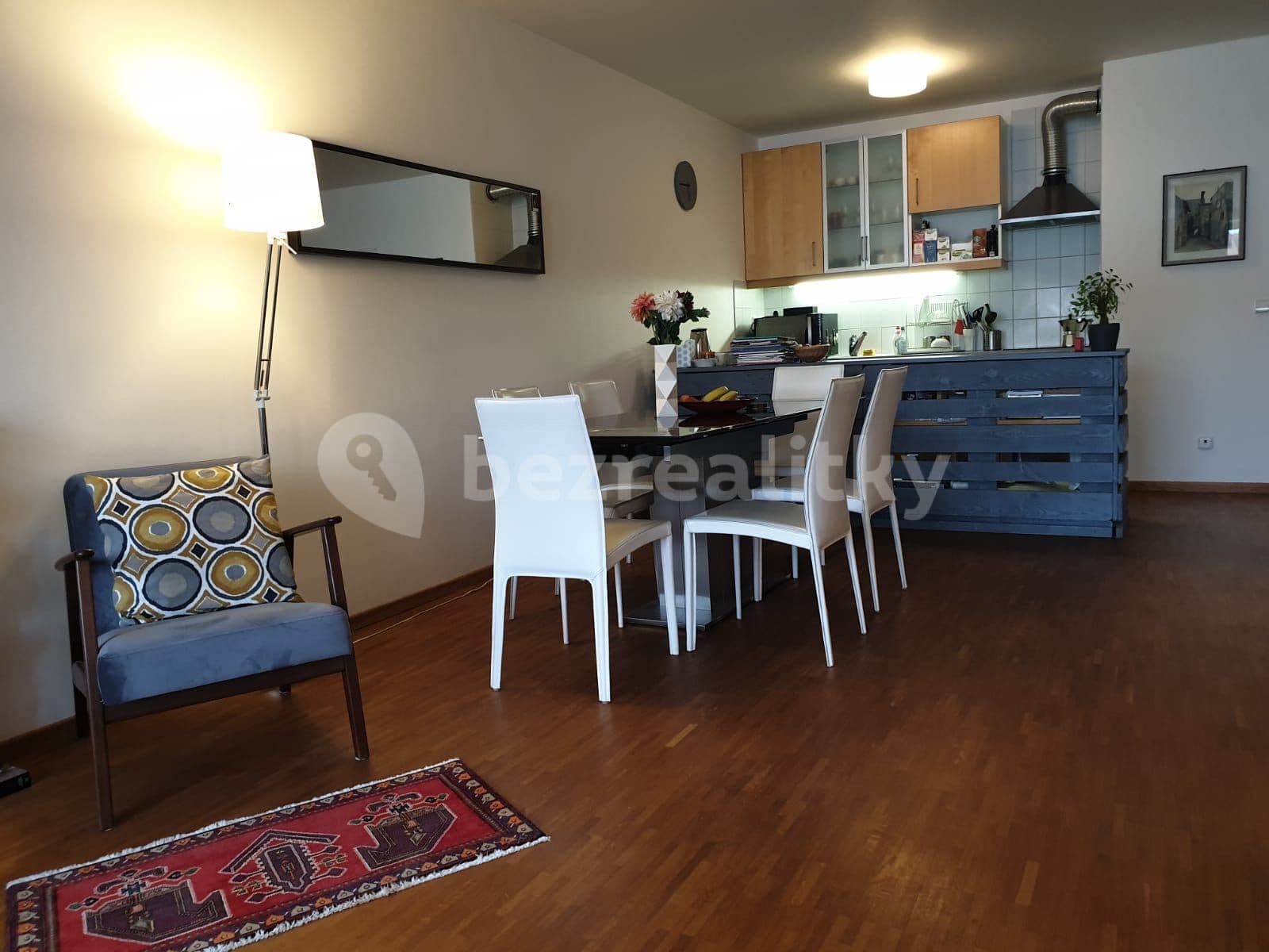 Prenájom bytu 1-izbový 63 m², Tomkova, Praha, Praha Prenájom bytu 1-izbový 63 m², Tomkova, Praha, Praha