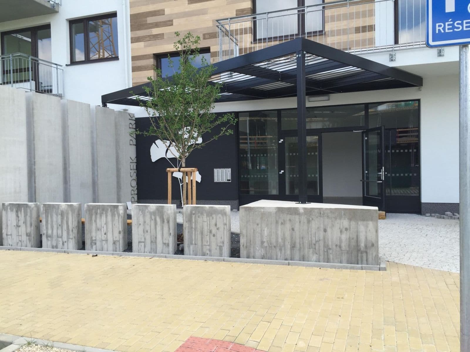 Prenájom bytu 2-izbový 50 m², Makedonská, Praha, Praha Prenájom bytu 2-izbový 50 m², Makedonská, Praha, Praha