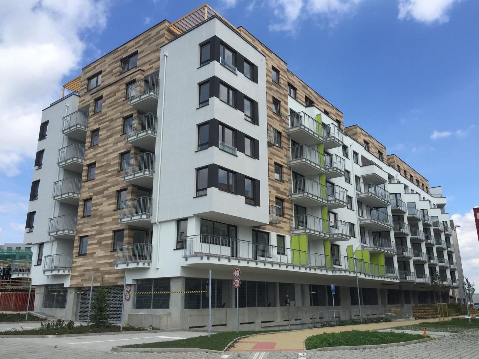 Prenájom bytu 2-izbový 50 m², Makedonská, Praha, Praha Prenájom bytu 2-izbový 50 m², Makedonská, Praha, Praha