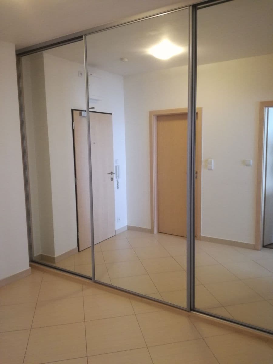 Prenájom bytu 2-izbový 50 m², Makedonská, Praha, Praha Prenájom bytu 2-izbový 50 m², Makedonská, Praha, Praha