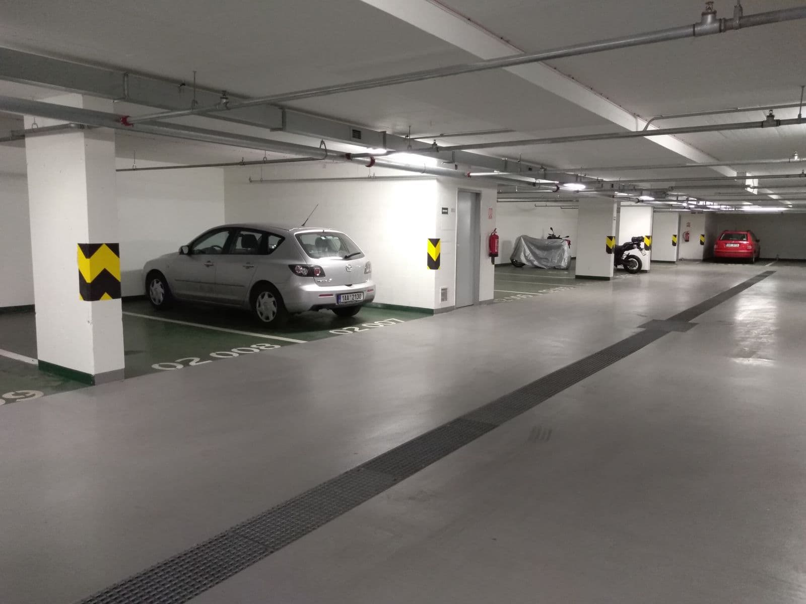 Prenájom garáže 13 m², Olgy Havlové, Praha, Praha Prenájom garáže 13 m², Olgy Havlové, Praha, Praha