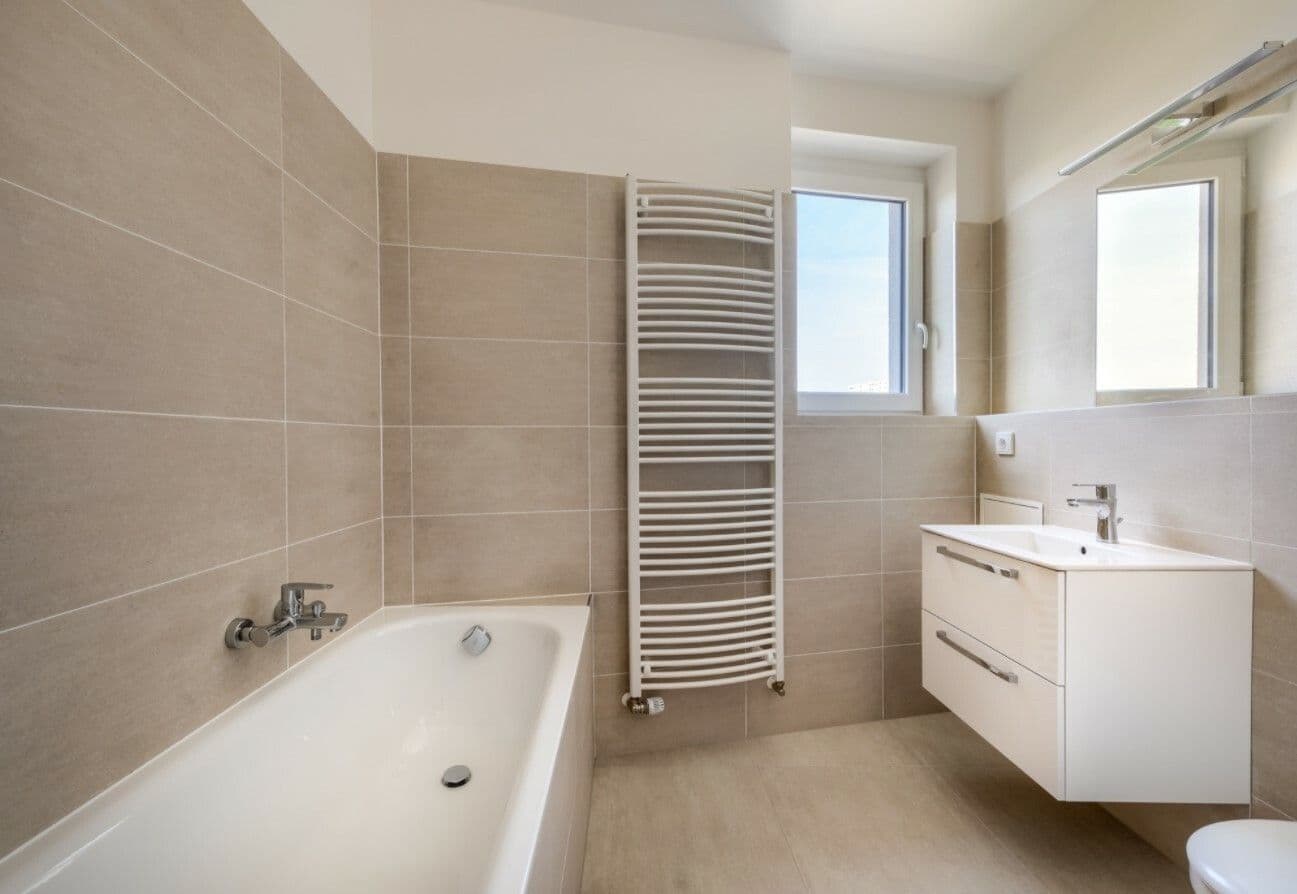 Prenájom bytu 1-izbový 39 m², Československého exilu, Praha, Praha Prenájom bytu 1-izbový 39 m², Československého exilu, Praha, Praha