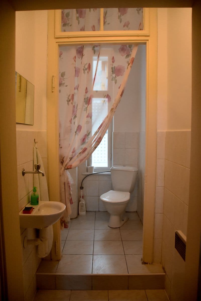 Prenájom bytu Garsoniéra 35 m², Emilie Floriánové, Jablonec nad Nisou, Liberecký kraj Prenájom bytu Garsoniéra 35 m², Emilie Floriánové, Jablonec nad Nisou, Liberecký kraj