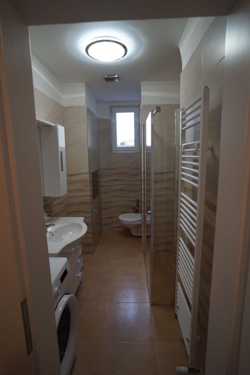 Prenájom bytu 2-izbový 50 m², Preslova, Praha, Praha Prenájom bytu 2-izbový 50 m², Preslova, Praha, Praha