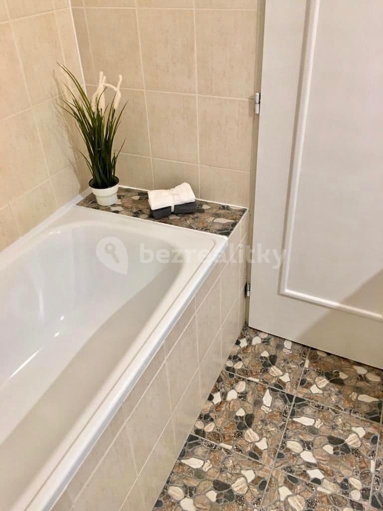 Prenájom bytu 1-izbový 30 m², Za černým mostem, Praha, Praha Prenájom bytu 1-izbový 30 m², Za černým mostem, Praha, Praha