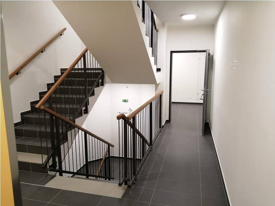 Prenájom bytu 2-izbový 59 m², Svatošových, Praha, Praha Prenájom bytu 2-izbový 59 m², Svatošových, Praha, Praha