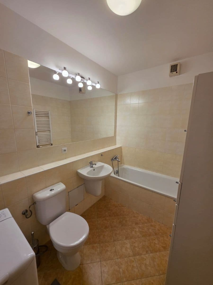 Prenájom bytu 2-izbový 54 m², Pod Harfou, Praha, Praha Prenájom bytu 2-izbový 54 m², Pod Harfou, Praha, Praha