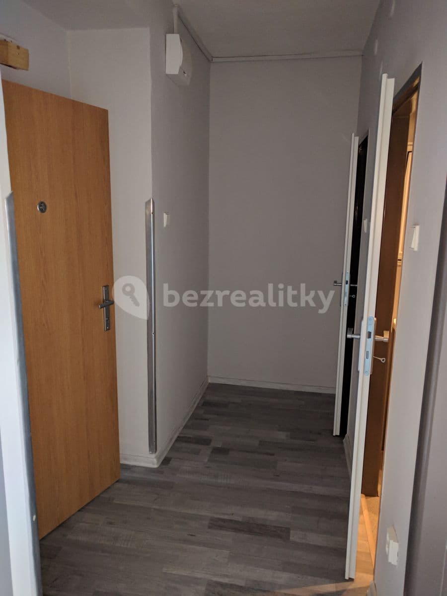 Prenájom bytu 1-izbový 40 m², Boženy Němcové, Sokolov, Karlovarský kraj